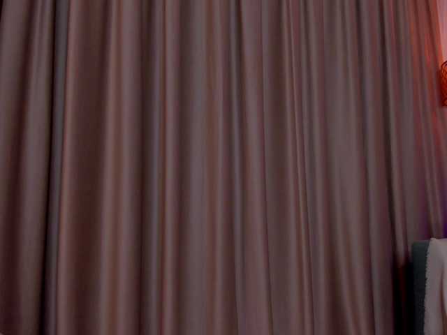 AlessandraCrystal live cam on BongaCams