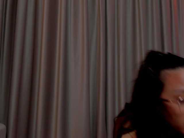 AlessandraCrystal live cam on BongaCams