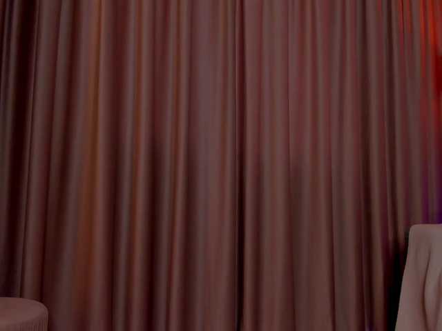 AlessandraCrystal live cam on BongaCams