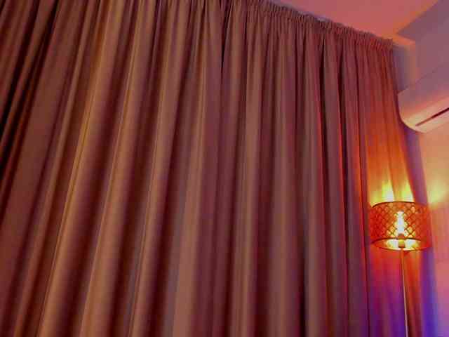 AlessandraCrystal webcam