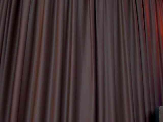 AlessandraCrystal webcam