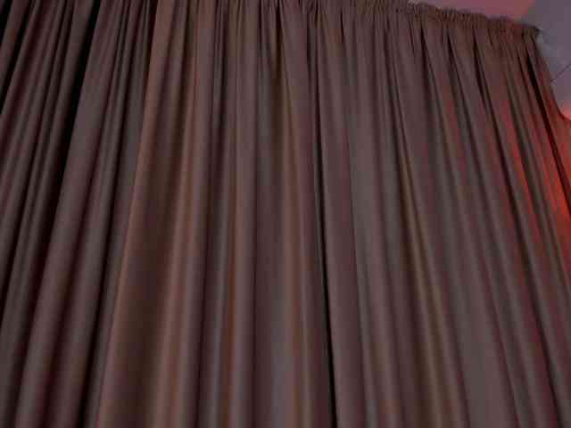 AlessandraCrystal webcam