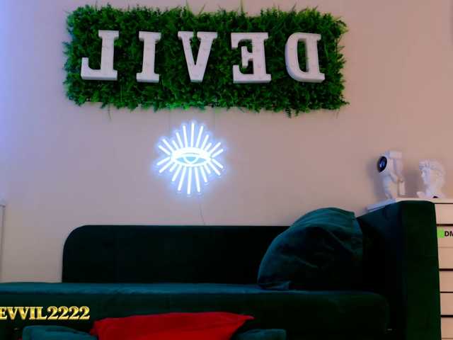 Devil2222, live now on BongaCams