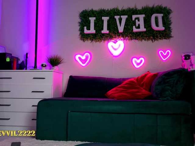 Devil2222 live cam on BongaCams
