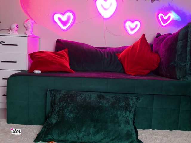 Devil2222 live cam on BongaCams