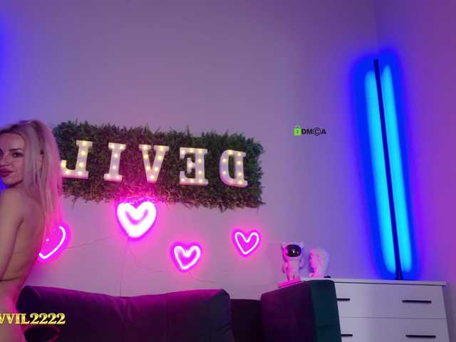 Devil2222 live cam on BongaCams