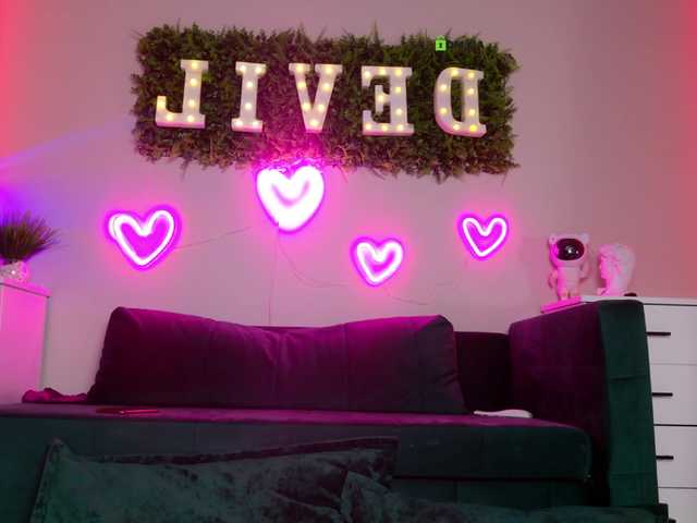 Devil2222 live cam on BongaCams