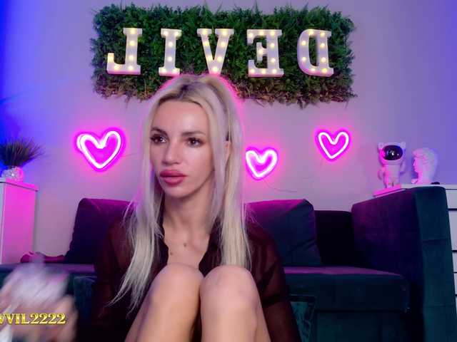 Devil2222 live cam on BongaCams