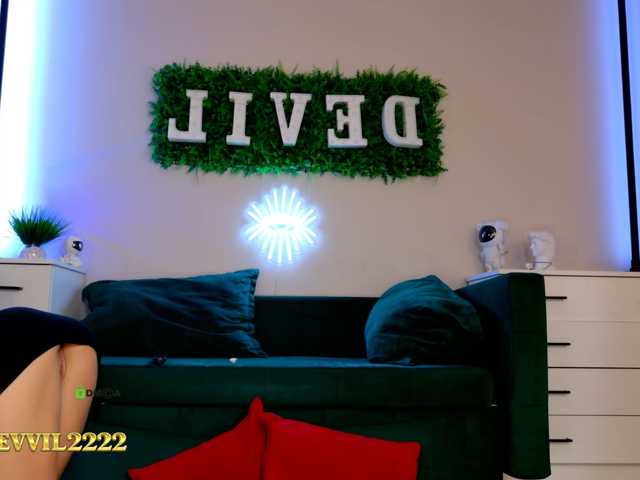 Devil2222 live cam on BongaCams