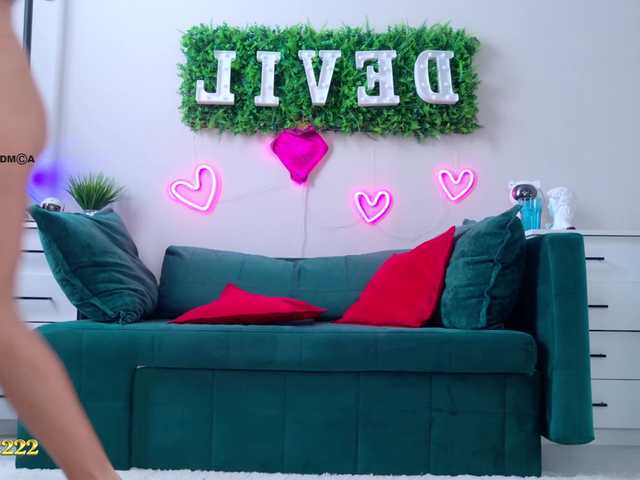 Devil2222 live cam on BongaCams