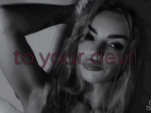 Devil2222 live cam preview
