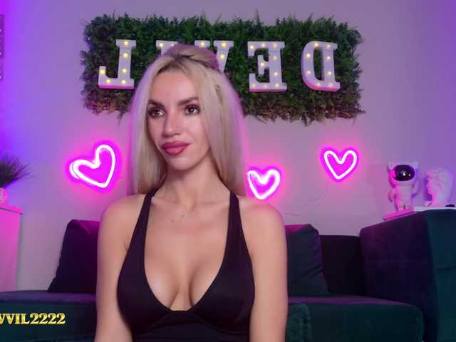 Devil2222 live webcam show