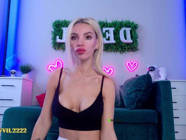 Devil2222 live webcam show