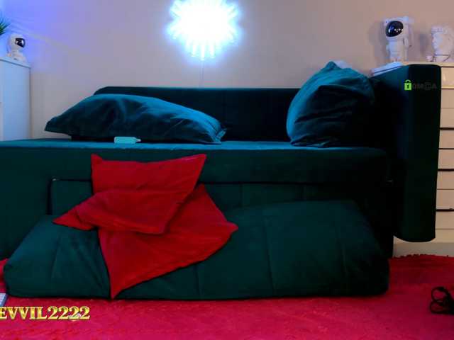 Devil2222 live cam