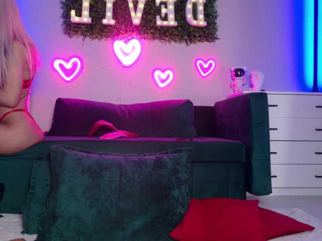 Devil2222 live cam on BongaCams