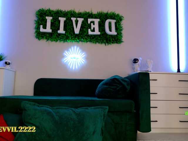 Devil2222 live cam preview