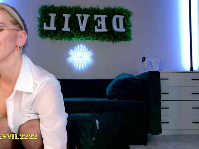 Devil2222 webcam
