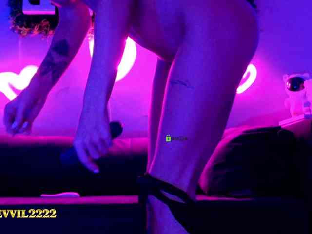 Devil2222 webcam