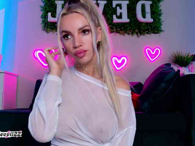 Devil2222 Sex Cam Show