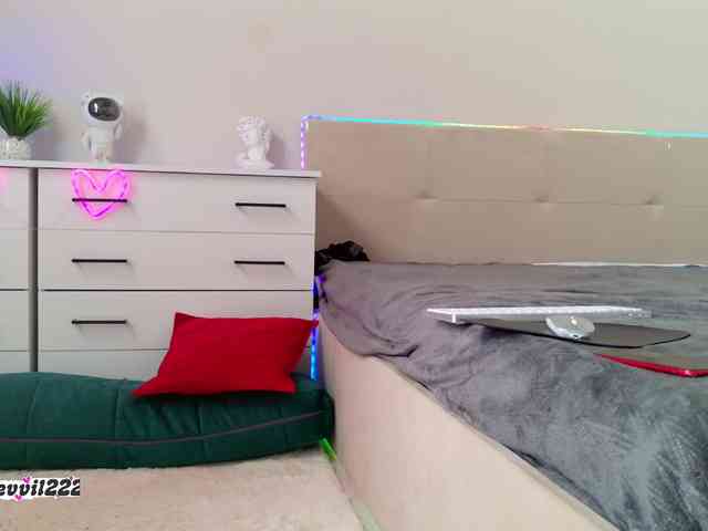 Devil2222 webcam
