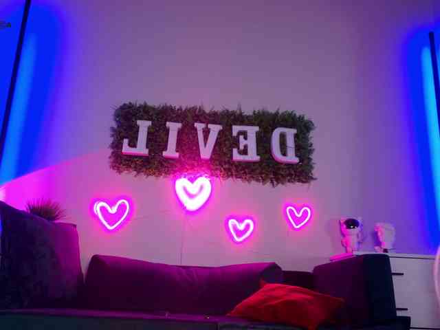 Devil2222 webcam