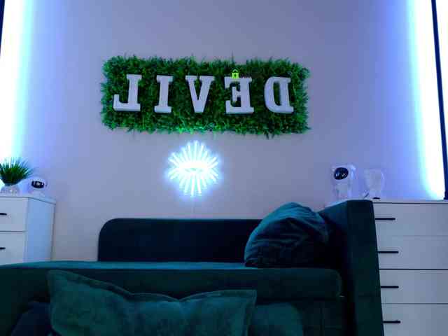 Devil2222 webcam