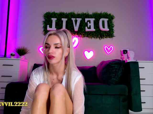 Devil2222 webcam