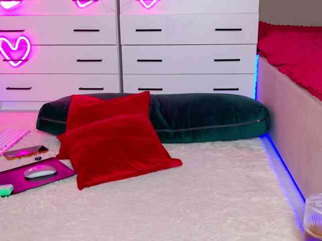 Devil2222 webcam