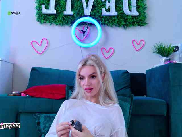 Devil2222 Sex Cam Show