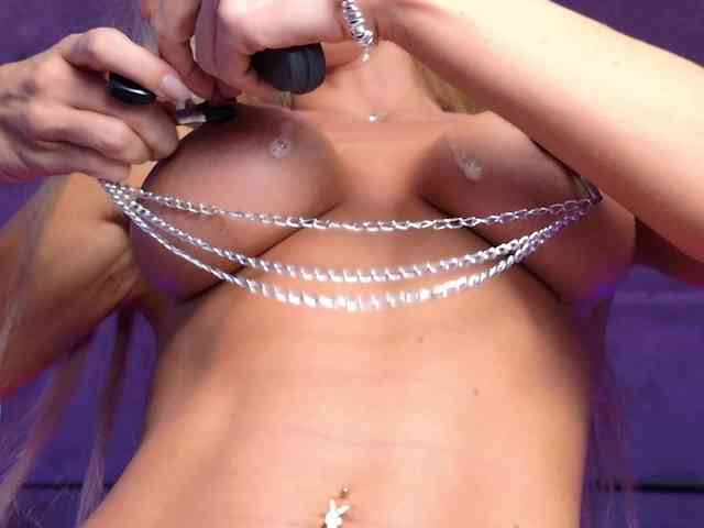 Devil2222 Sex Cam Show