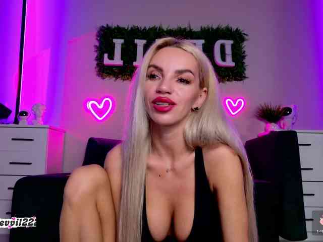 Devil2222 Sex Cam Show