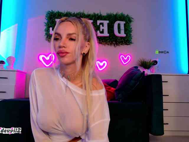 Devil2222 Sex Cam Show
