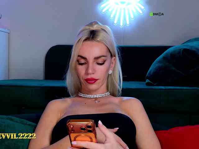 Devil2222 webcam