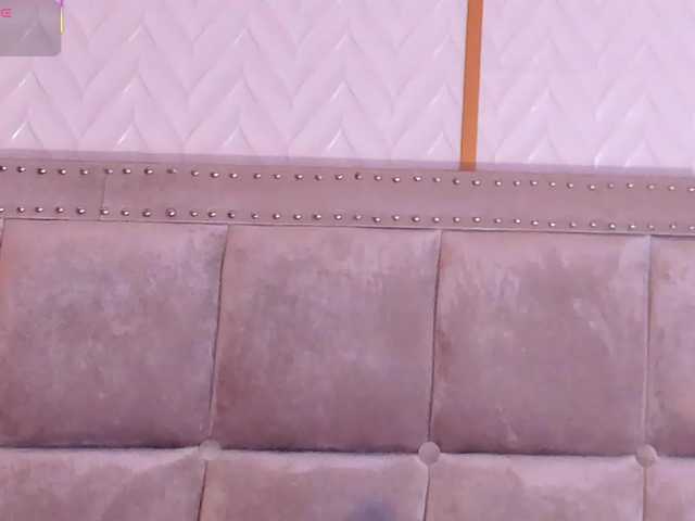 DakotaWangi live webcam show