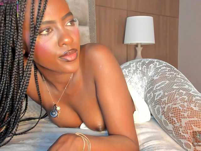 DakotaWangi live cam on BongaCams