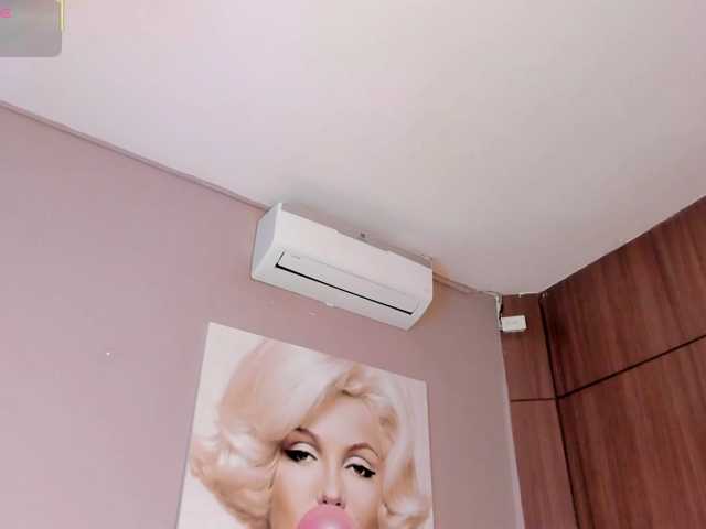 DakotaWangi live cam on BongaCams