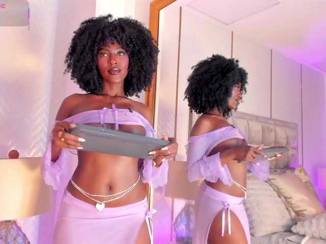 DakotaWangi live cam on BongaCams