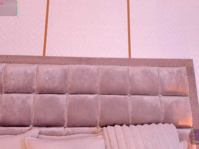 DakotaWangi live webcam show