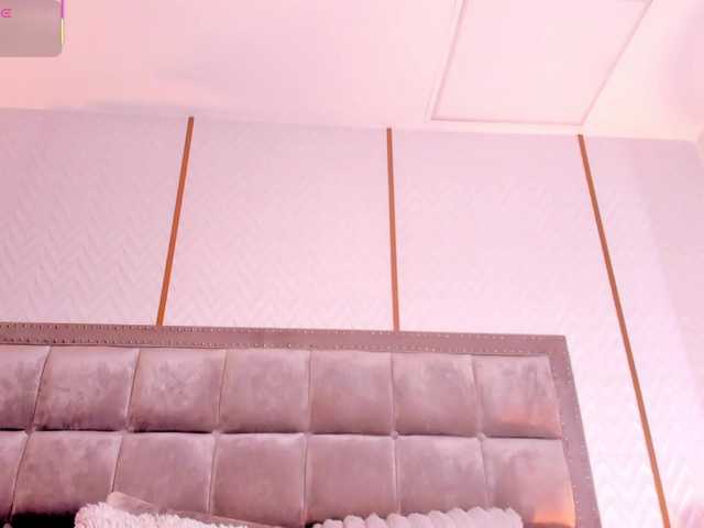 DakotaWangi live webcam show