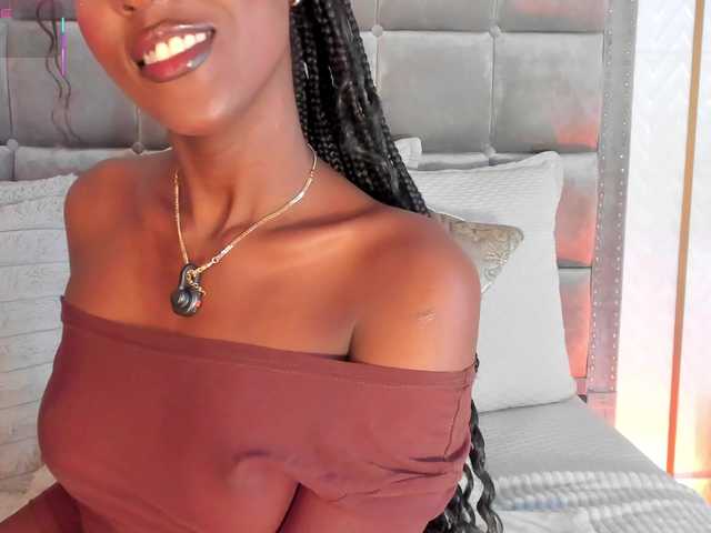 DakotaWangi live cam on BongaCams