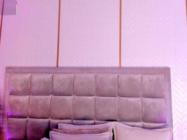 DakotaWangi live webcam show
