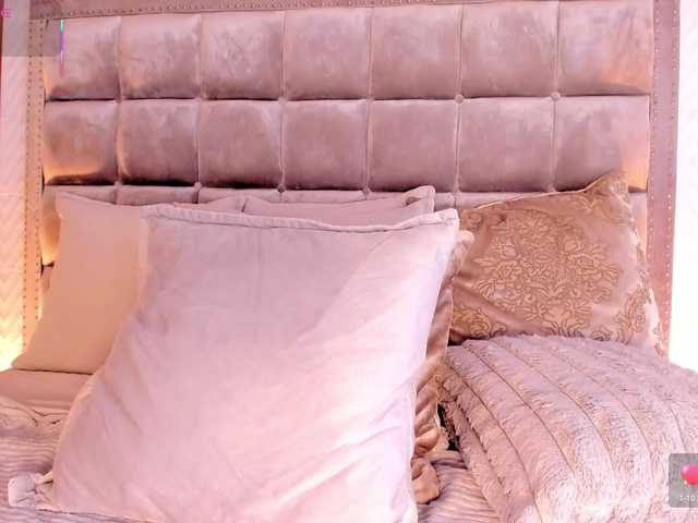 DakotaWangi live webcam show