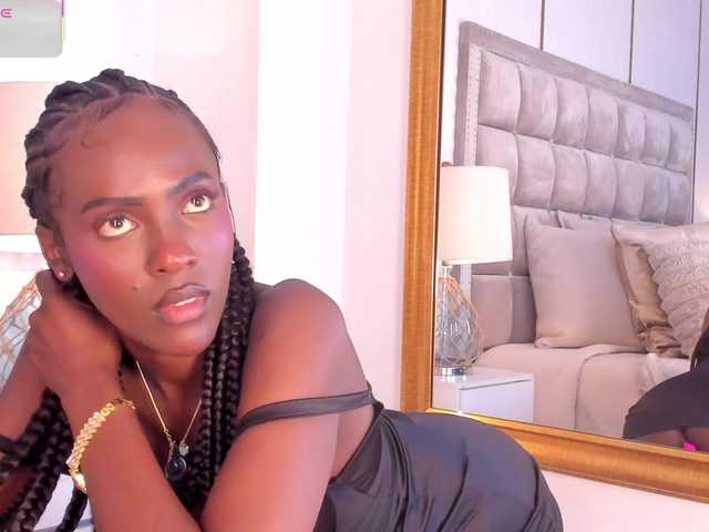 DakotaWangi live cam on BongaCams