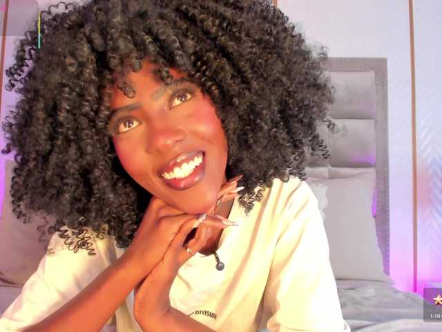 DakotaWangi live cam on BongaCams