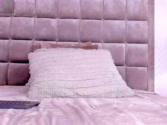 DakotaWangi webcam