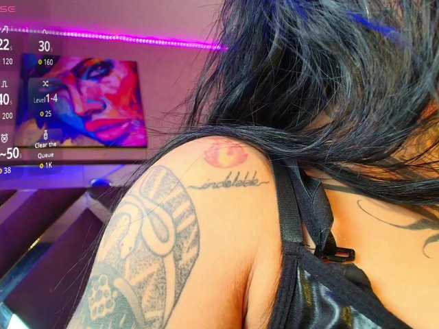 SamanthaaSutra live cam on BongaCams