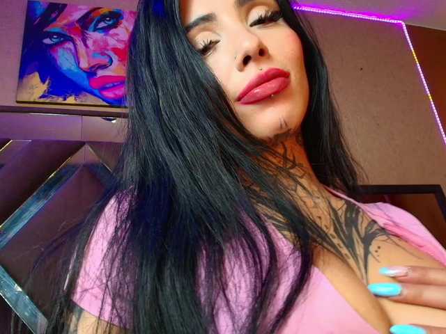 SamanthaaSutra live cam on BongaCams