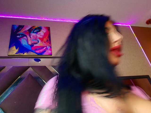 SamanthaaSutra live cam on BongaCams