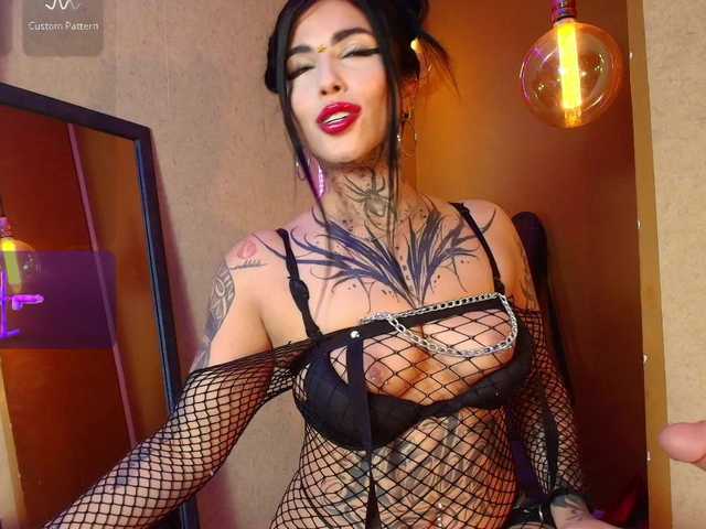 SamanthaaSutra live cam on BongaCams