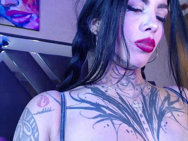 SamanthaaSutra live cam on BongaCams
